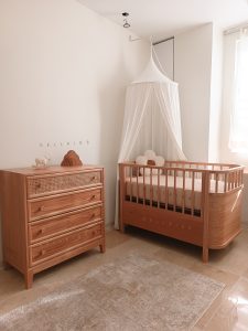 تخت کودک نوزاد راش گرجستان دلکیدز سیسمونی چوبی سرویس خواب دراور